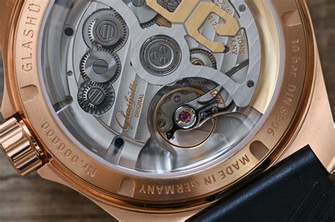 Glashutte Original Seaq Panorama Date Red Gold And Bicolor Video Review