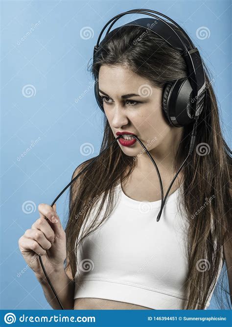 Woman Listening To Music With Headphones Stock Image Image Of Cord