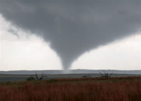 Tornado Video From Storm Chaser Ben Holcomb Storm Footage