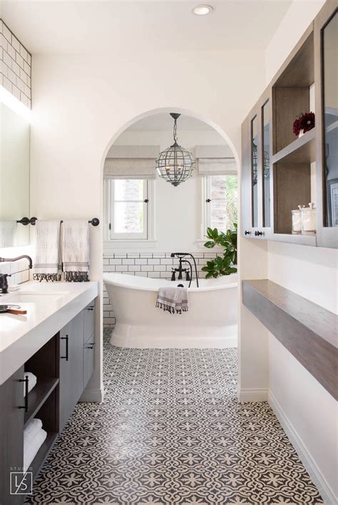 32 Best Master Bathroom Ideas And Designs For 2021