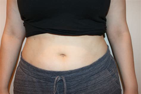 I Put Perfume In My Belly Button To See If This Bizarre Fragrance Hack