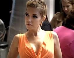 Im interview mit ok! verriet sie jetzt, warum sie ihre haare immer noch kurz trägt. Sylvie meis -short haircut | Coole kurzhaarfrisuren ...