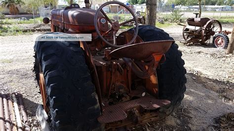 Antique Vintage Tractor Rare International Diesel 650