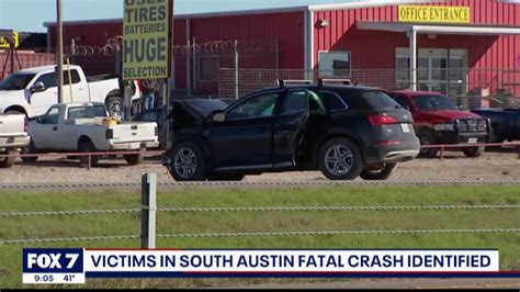 Driver Speeding To A Flight Kills 2 In Austin Crash Tx Cops Fort