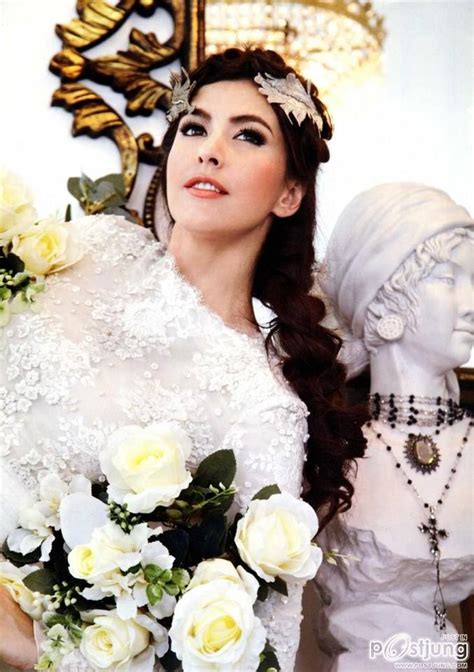 ริต้า ศรีริต้า เจนเซ่น ท้อง 7 เดือน ใส่ส้นเข็มสูงปรี๊ด 6.6k 13 ม.ค. ศรีริต้า เจนเซ่น @ พลอยแกมเพชร vol.23 no.536 May 2014