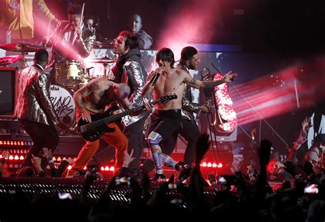 Red Hot Chili Peppers Didnt Play Instruments Live At Super Bowl Halftime Cbs News