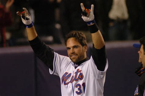 Mike Piazza With The Ny Mets Mets History