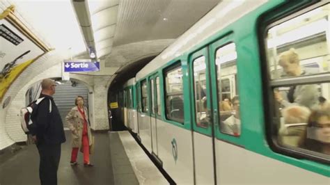 Línea 10 Descubri París