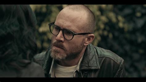 Con más de 18 años de trayectoria artística, erik hayser sigue demostrando ser un actor comprometido con los personajes, las historias y los proyectos en los que elige participar. Ray-Ban Glasses of Actor Erik Hayser as Esteban in Dark Desire S01E04 "Love, that word" (2020)