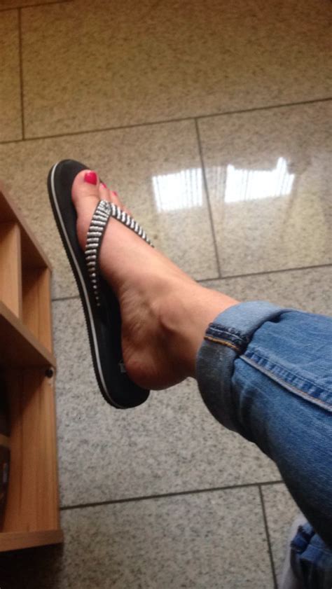 Valentina Pahdes Feet