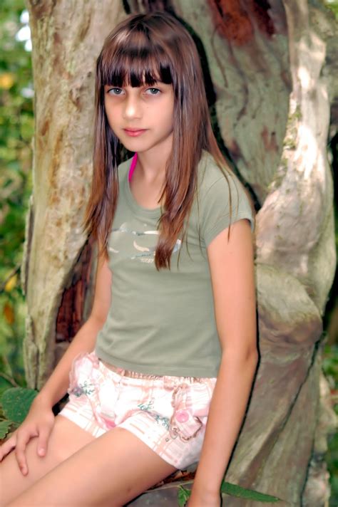 Angelina Teen Model In The Florest With Woolworths Na Floresta