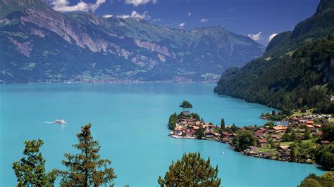 Maybe you would like to learn more about one of these? travel-lake-switzerland