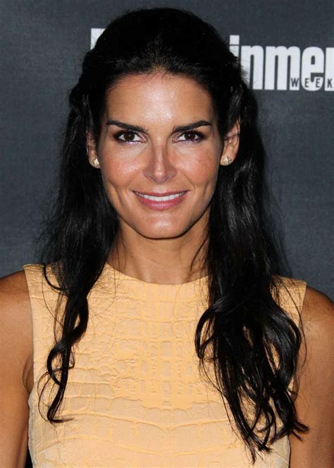 Angie Harmon Entertainment Weeklys Pre Emmy 2015 Party In West
