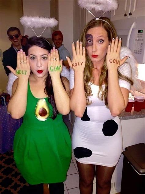 85 funny halloween costume ideas that ll have you rofl love this funny halloween costumes
