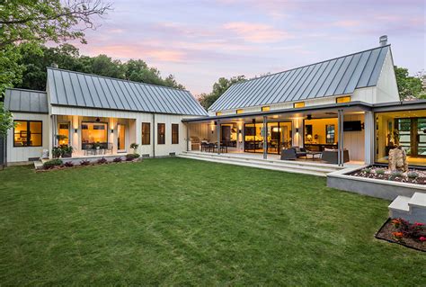 Estate Like Modern Farmhouse In Texas Idesignarch