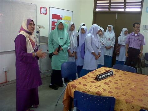 Kolej komuniti paya besar jalan gambang 26300 gambang pahang darul makmur tel: Unit Penerangan Kolej Komuniti Bentong: Lawatan Sambil ...