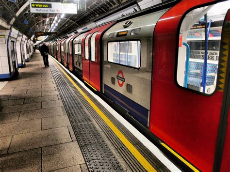 This page provides basic information about using the underground trains in london. London Underground Victoria Line Train at Victoria Station ...
