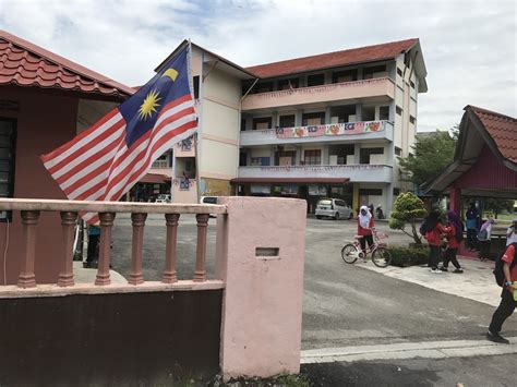 Kolej vokasional datuk lela maharaja rembau sekolah menengah teknik tuanku jaafar ampangan 111 Sekolah di Malaysia diliburkan akibat limbah kimia beracun