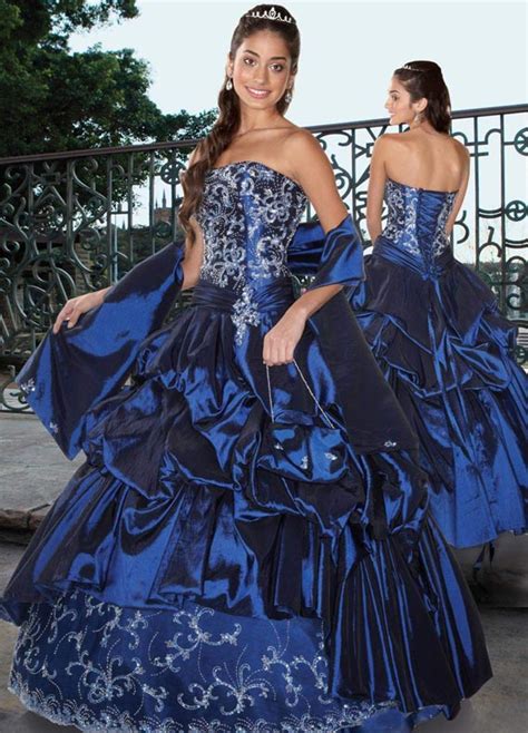 Trend setting classic and timeless wedding dresses are. Blue Princess Wedding Dresses for Chic Bridal Look - Sang ...