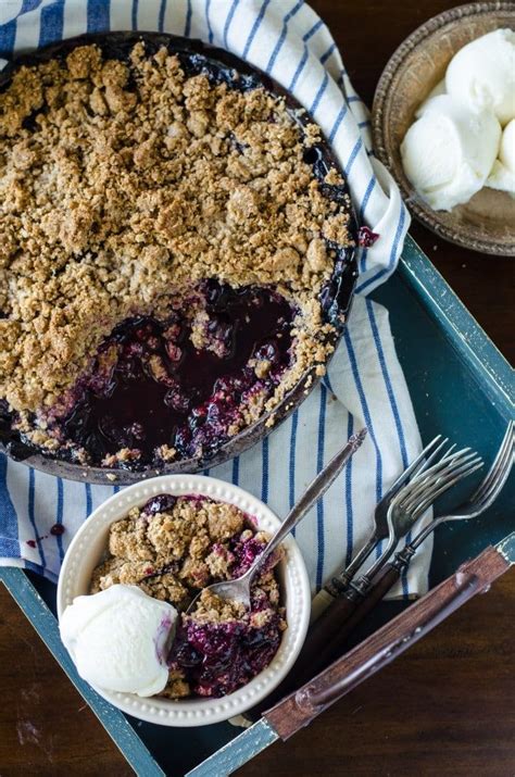 Move Over Pioneer Woman This Is The Best Blueberry Crisp Recipe