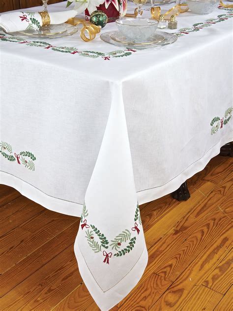 Holly Days Table Linens Fine Table Linens Schweitzer Linen