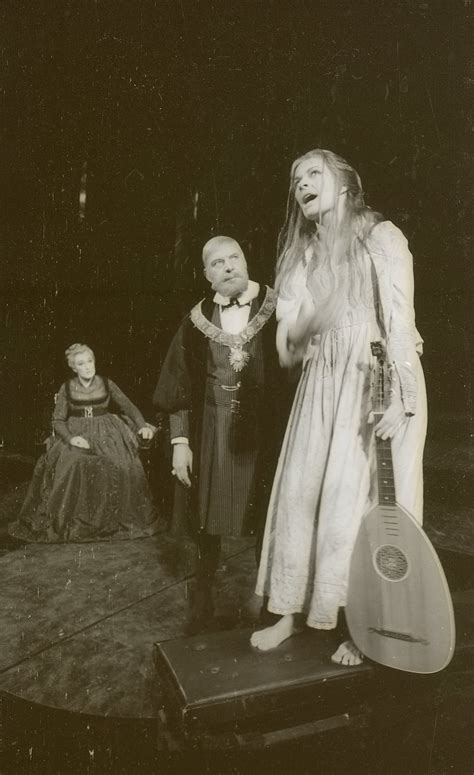 Hamlet Queen Gertrude