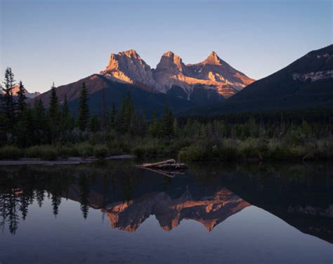 Canmore Three Sisters Stock Photos Pictures And Royalty Free Images Istock