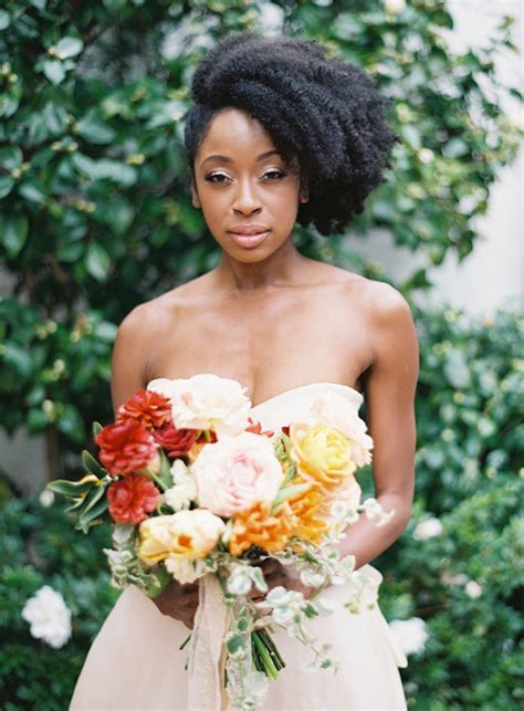 20 Natural Wedding Hairstyles For The Naturally Glam Bride The Style