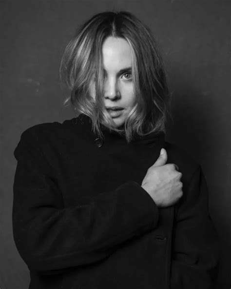 leah pipes measurements bio height weight shoe and bra size