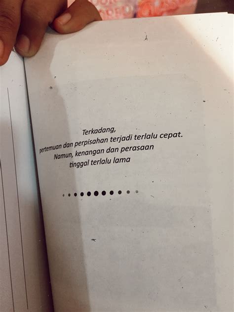 150 Kata-kata Perpisahan Aesthetic - ikyy05.blogspot.com