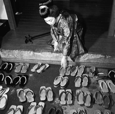 Geisha History And Photos That Separate Fact From Fiction