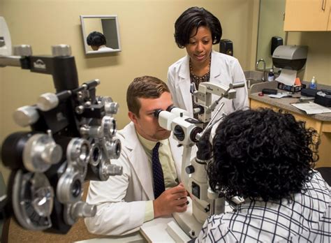 Eyeglasses are an essential tool for vision correction, but they can be very expensive, especially if you are required to get a prescription. UAB, Jefferson County offer free eye exams, glasses to low ...