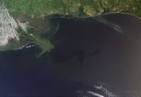 Esa Oil Spill In The Gulf Of Mexico Nears The Coast