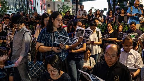 With Hymns And Prayers Christians Help Drive Hong Kong’s Protests The New York Times
