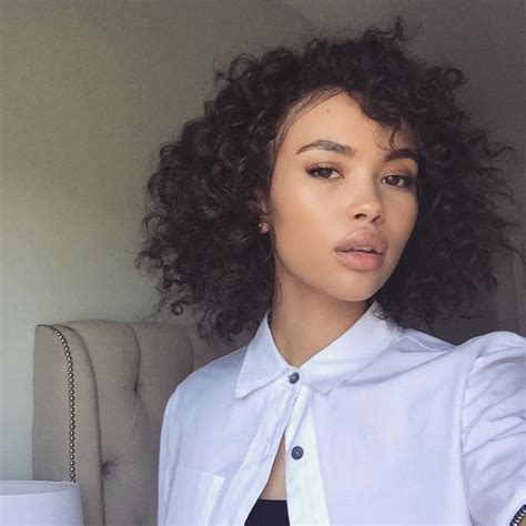 15 curly girls you need to follow on instagram curly hair styles curly girl hairstyles light