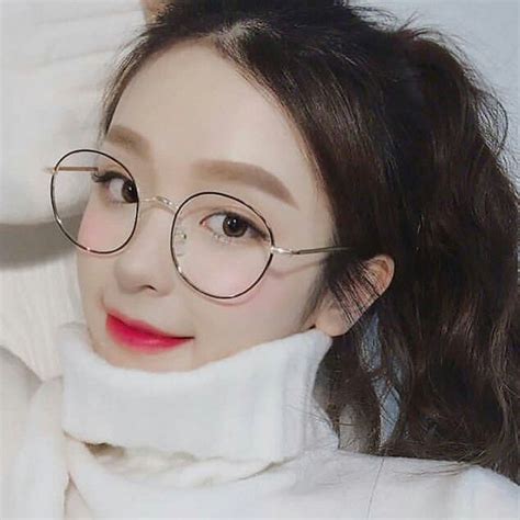 Pin By Xion On υℓzzαиg Ulzzang Glasses Asian Glasses Ulzzang Girl