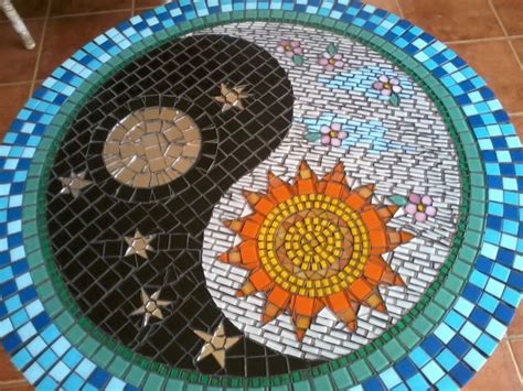 Yin Yang Sun And Moon Mosaicos Mosaiquismo Proyectos De Mosaico