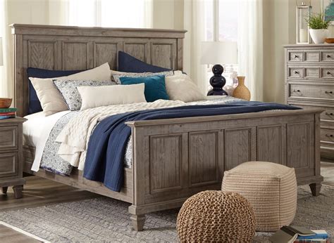 Casual Rustic Gray 6 Piece Queen Bedroom Set Dovetail Rc Willey