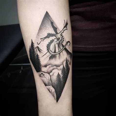 Check out our lotr tattoo selection for the very best in unique or custom, handmade pieces from our bath & beauty shops. Pics Of My Favorite Geometric Tattoos | Lord of the rings ...