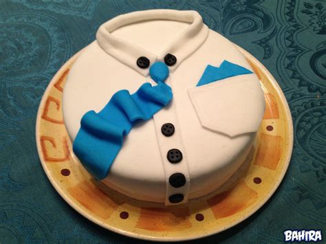 One of our main bonding things was not sure if everyone in this thread is joking or if i should buy my dad socks for his birthday. cake for my dad on fathers day! fondant cake | Fondant ...