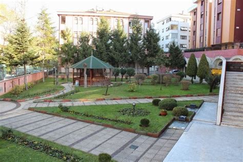 Dünya nın Bütün Camileri Altunizade Erzurum Sitesi Camii Üsküdar