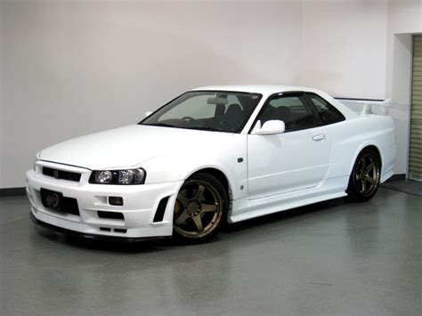 White R34 Gtr We Obsessively Cover The Auto Industry