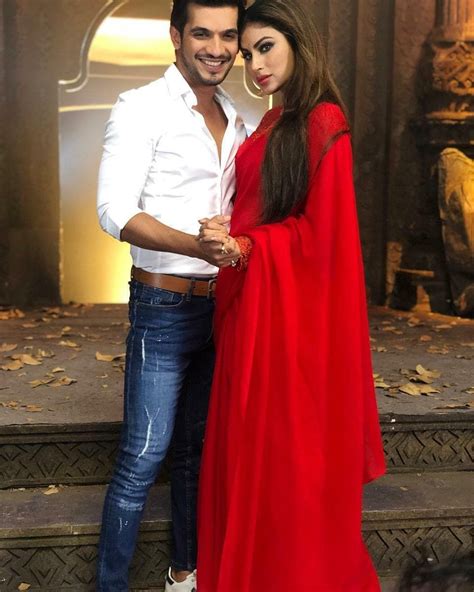 Mouni Roy And Arjun Bijlani Looking Hot As Ever As They Reunite For