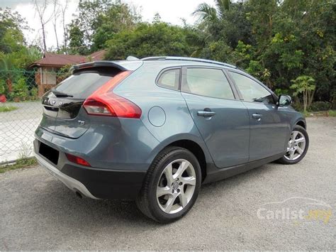 Volvo V40 Cross Country 2014 T5 20 In Selangor Automatic Hatchback