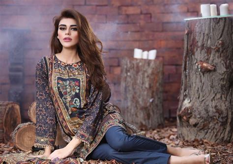 Selection is depending on the people choice whether they choose funky, decent and fresh patterns. 9 Lavish Pakistani Female Clothing Brands - P & J