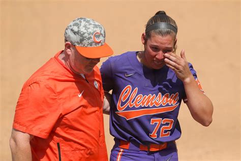 Clemson Softballs Valerie Cagle Gets Ultimate Tribute From Alabama