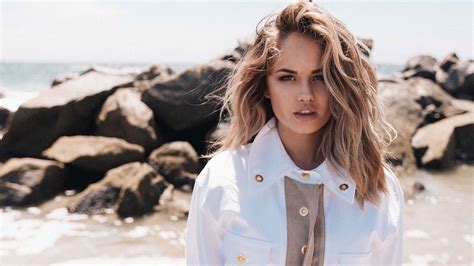 Debby Ryan To Star In Cws Insatiable Hollywood Reporter
