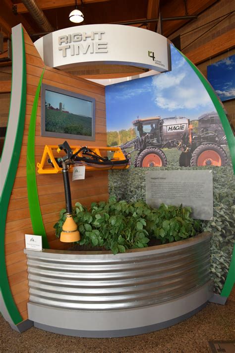 The 4r Principles Display Exhibit Farm The Leader In Agricultural