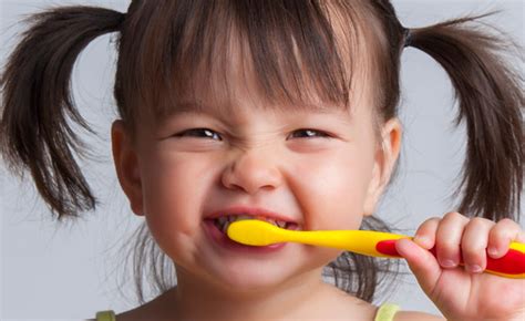 Como Cuidar Da Higiene Bucal Do Seu Bebê Amartis Odontologia