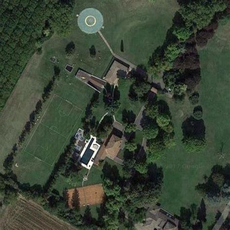 Últimas noticias de gianluca vacchi. Gianluca Vacchi's House in Castenaso, Italy (Google Maps)